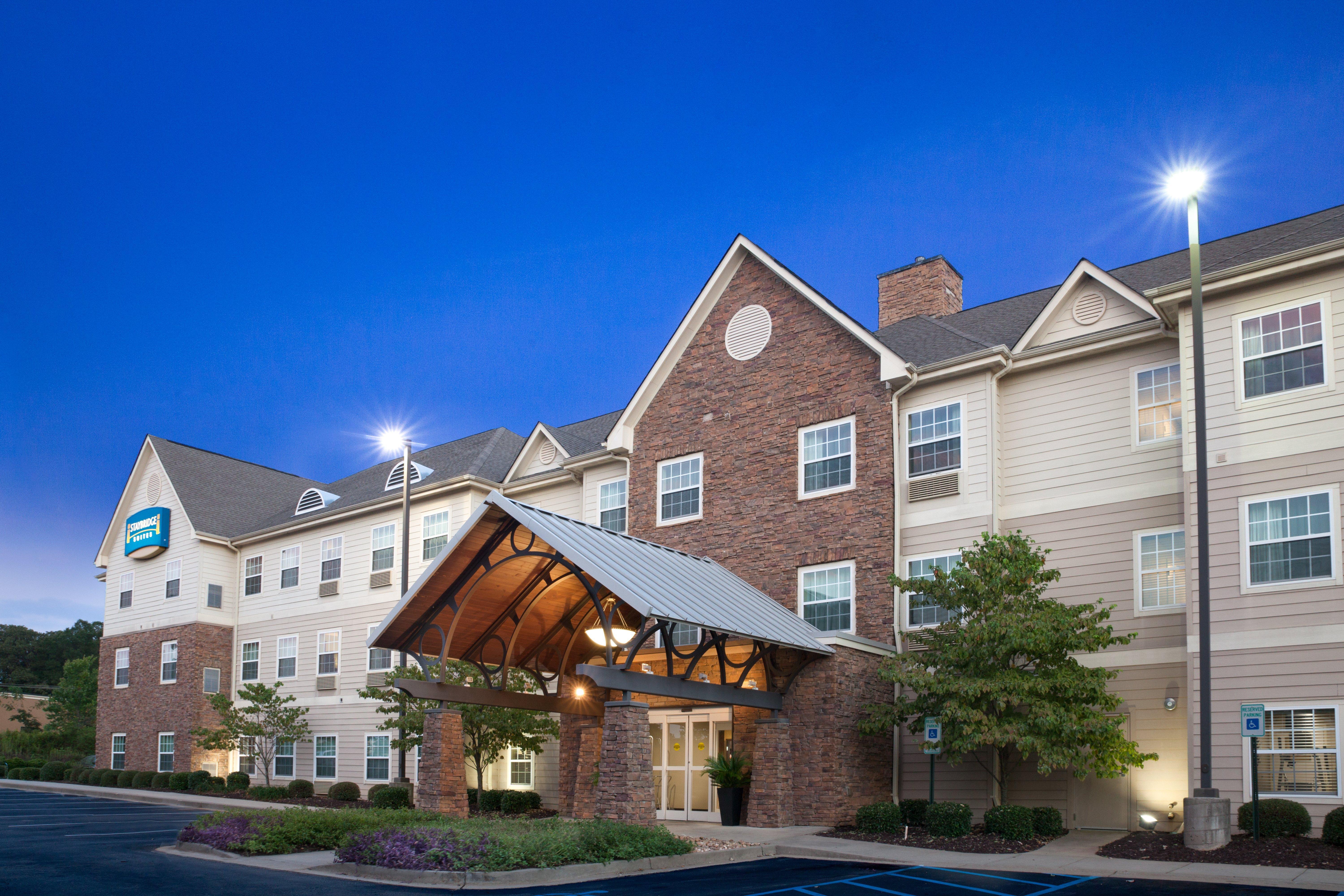 Hilton Greenville Exterior photo